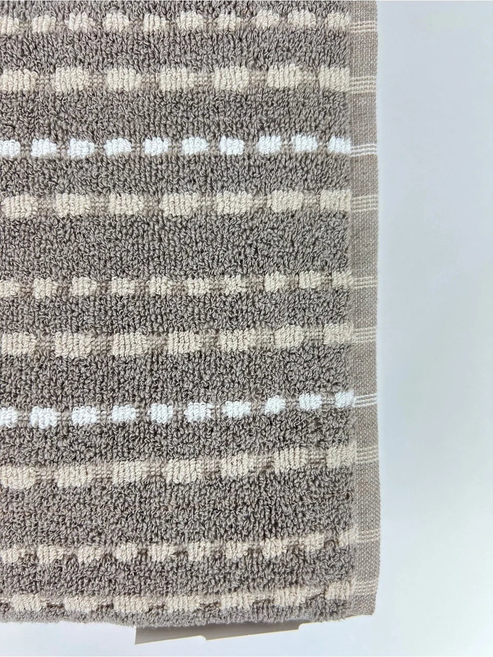 Nate Berkus Bath Towels Taupe Tan White Striped Made in Turkey Cotton 2 Pc NEW